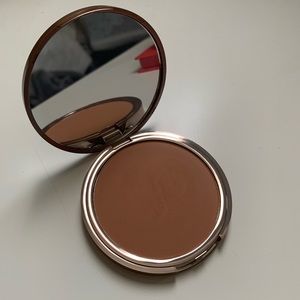 Urban Decay Makeup - SOLD SOLD SOLD!! Urban Decay Beached Bronzer Urban Decay Makeup - SOLD SOLD SOLD!! Urban Decay Beached Bronzer